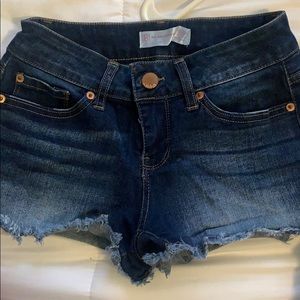 ❗️3 for $15❗️Dark wash shorts